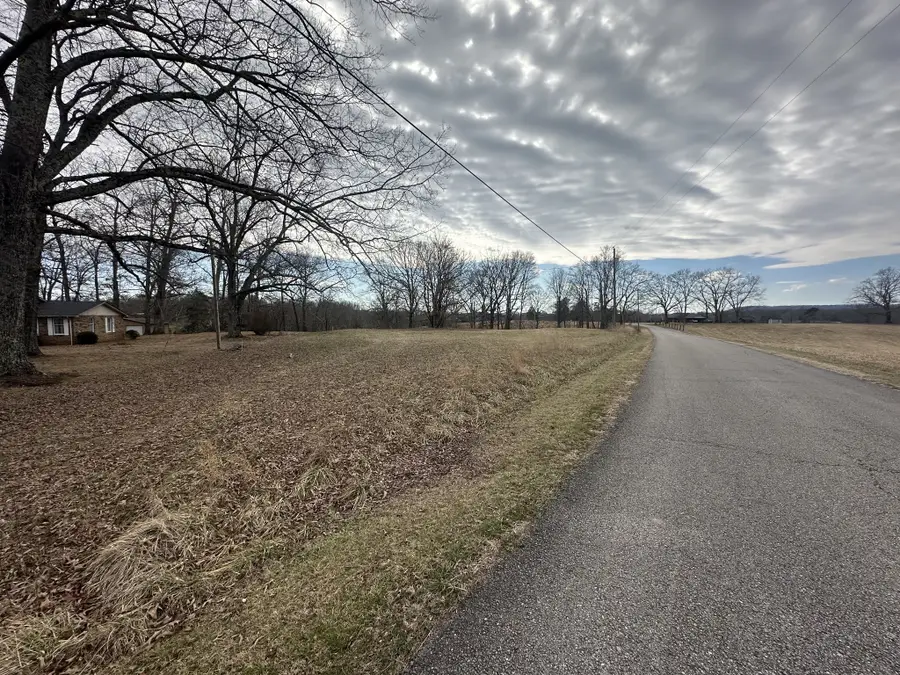 515 Jericho Rd, Quebeck, TN 38579 - #3