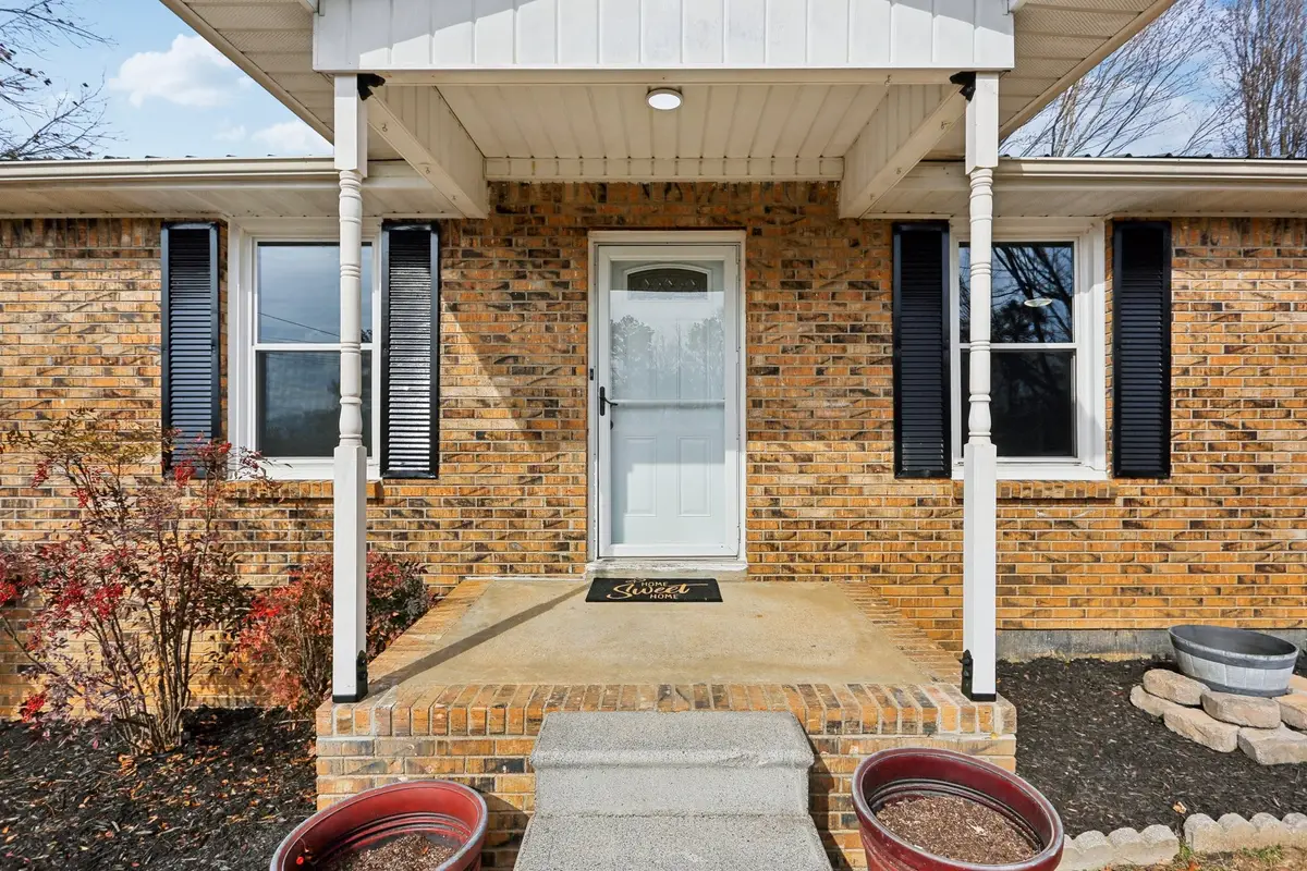 4207 Moss Hill Dr, Nunnelly, TN 37137 - #1