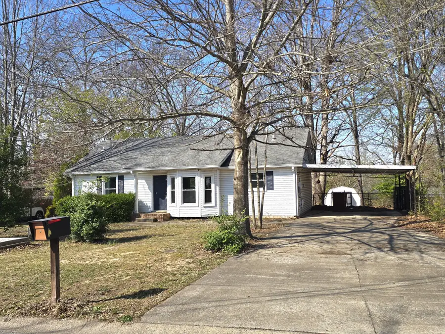 215 Bob White Dr, Clarksville, TN 37042 - #3