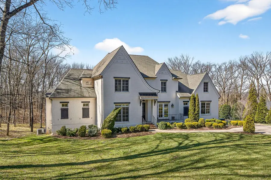 6732 Darden Pl, Nashville, TN 37205 - #2