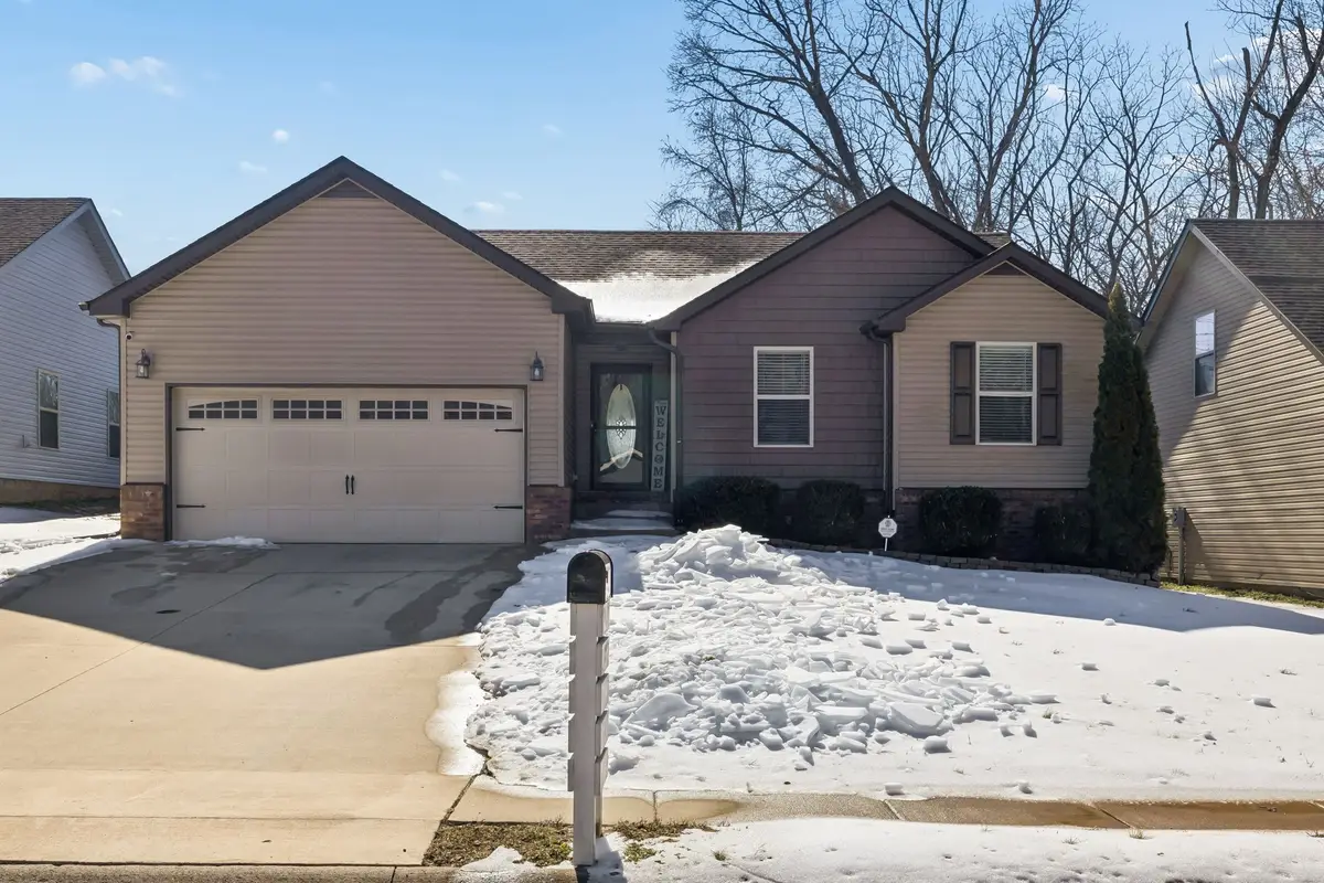 848 Shelton Cir, Clarksville, TN 37042 - #1