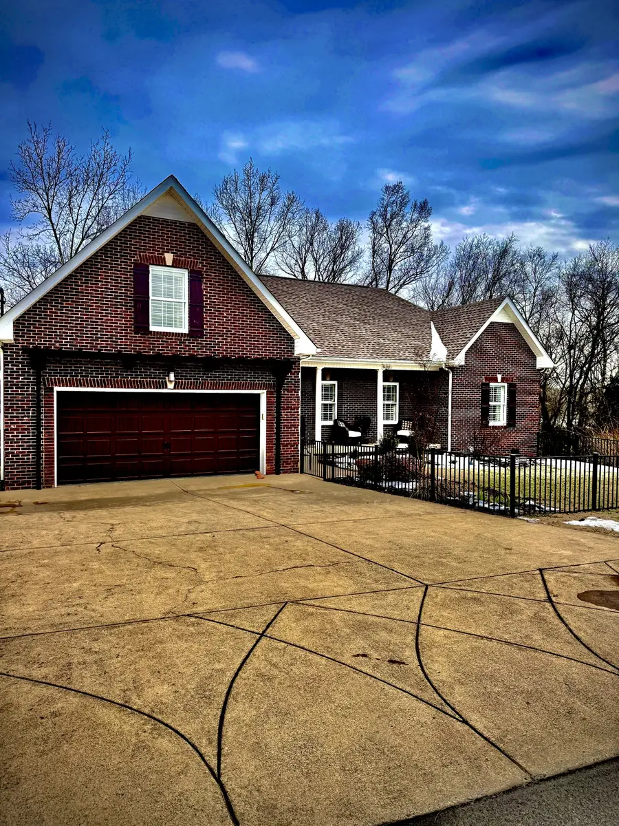 115 S High Ridge Dr, Goodlettsville, TN 37072 - #2