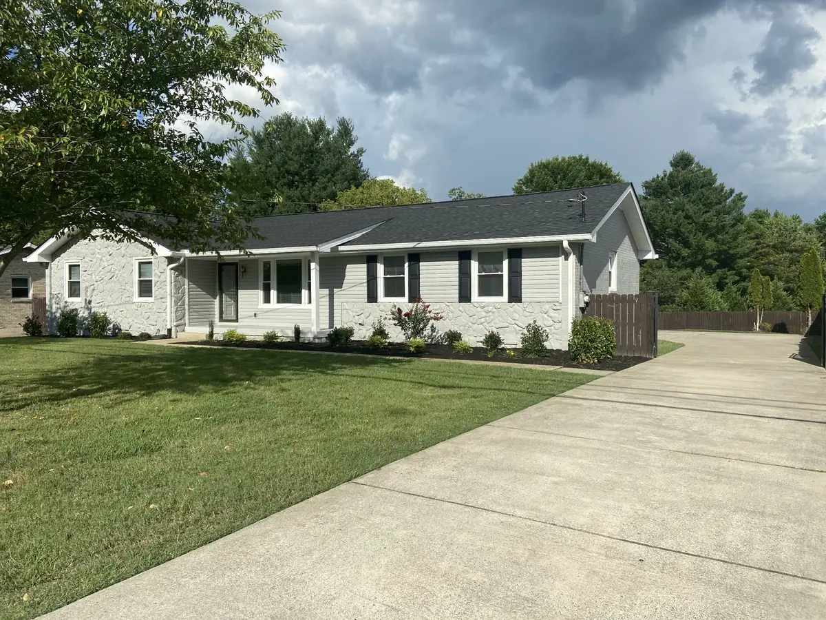 190 Wessington Pl, Hendersonville, TN 37075 - #1