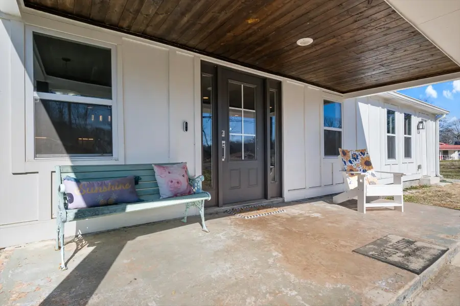 311 Alabama St, Huntland, TN 37345 - #2