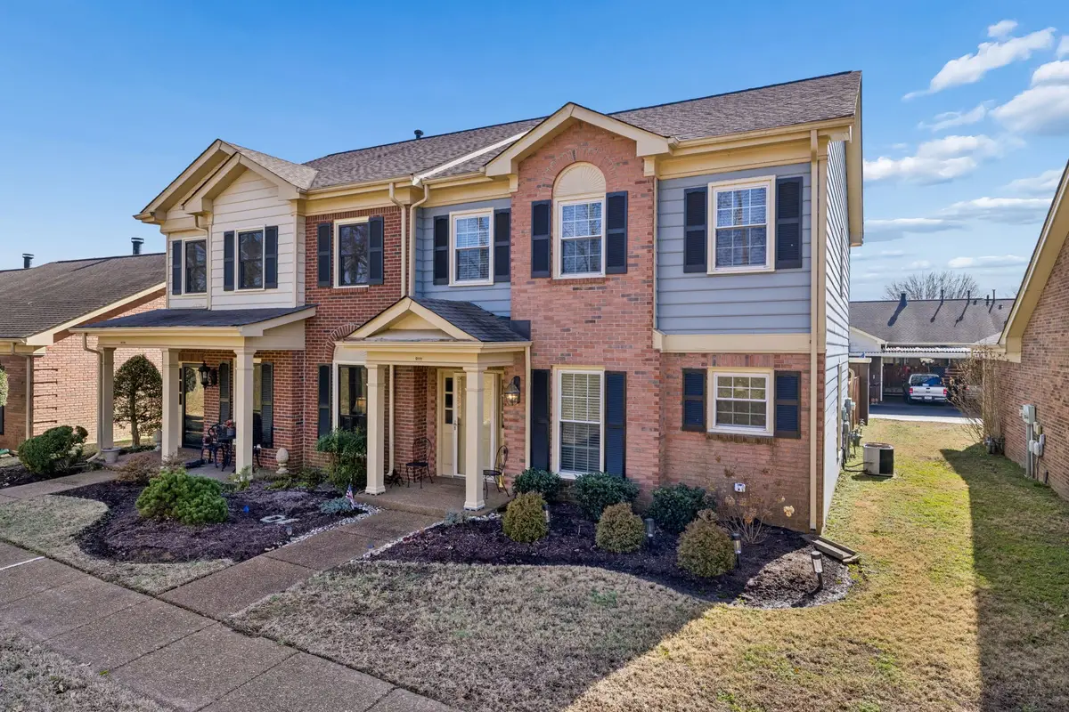 9111 Sawyer Brown Rd, Nashville, TN 37221 - #1