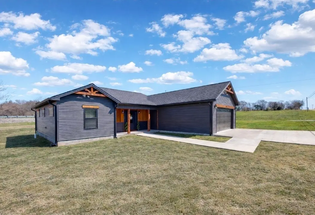 4470 Russellville Rd, Hopkinsville, KY 42240 - #1