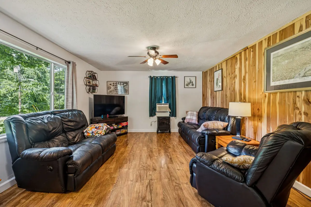 1411 Dry Creek Rd, Ashland City, TN 37015 - Image #1