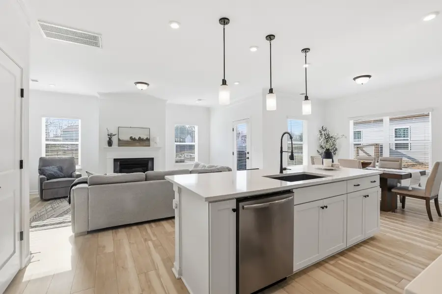 1014 Village Ct, Burns, TN 37029 - #3