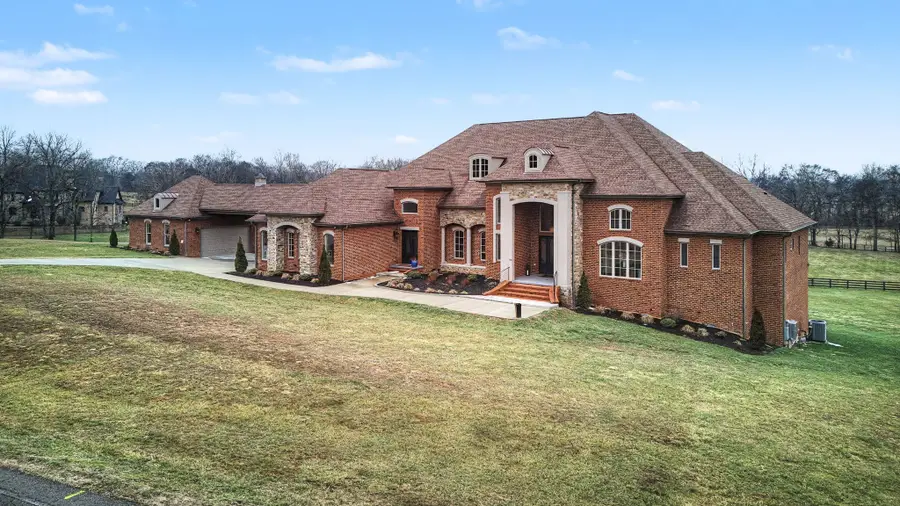 7100 Marsh Hawk Ct, Arrington, TN 37014 - #2