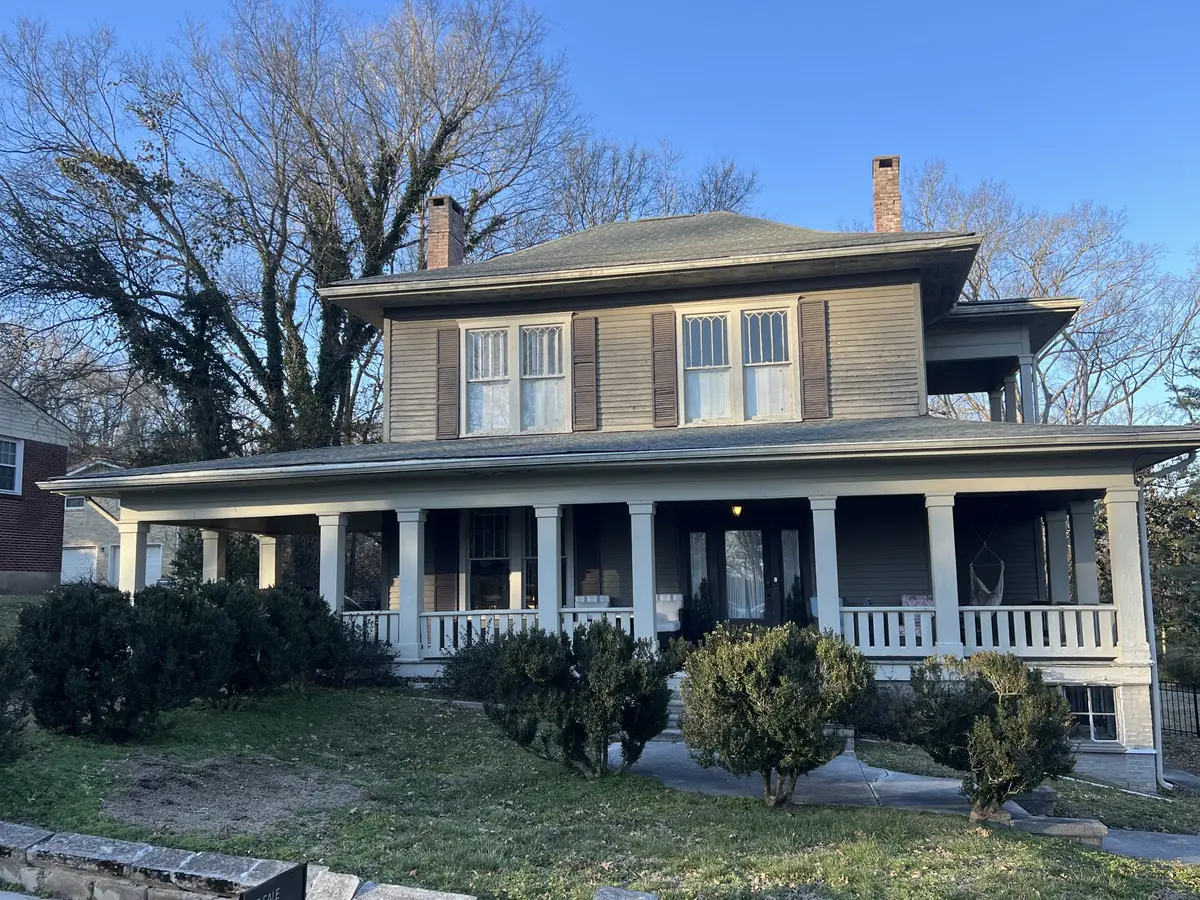 702 Washington Ave, Mount Pleasant, TN 38474 - #1