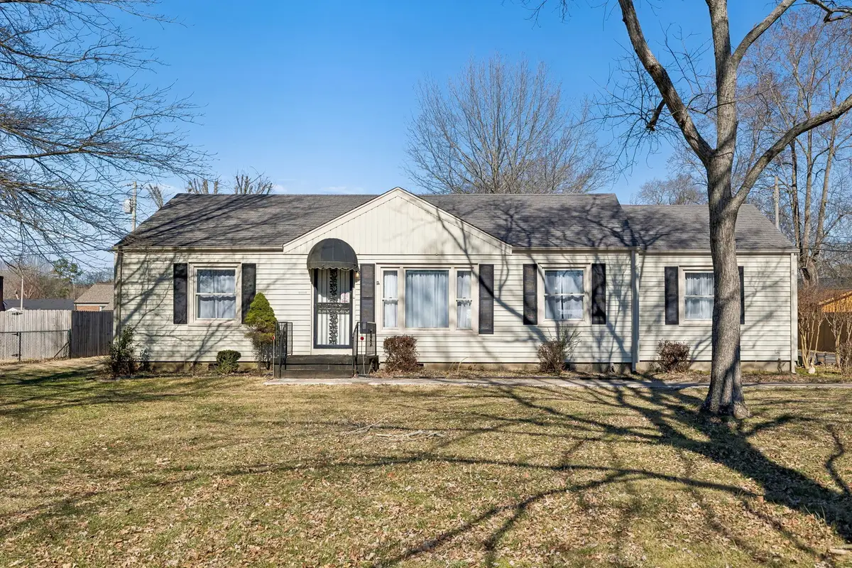 102 Experiment Ln, Columbia, TN 38401 - Image #1