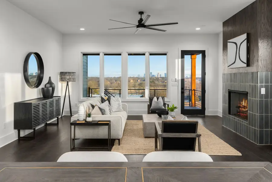 2118 Cliff Dr, Nashville, TN 37218 - Image #3