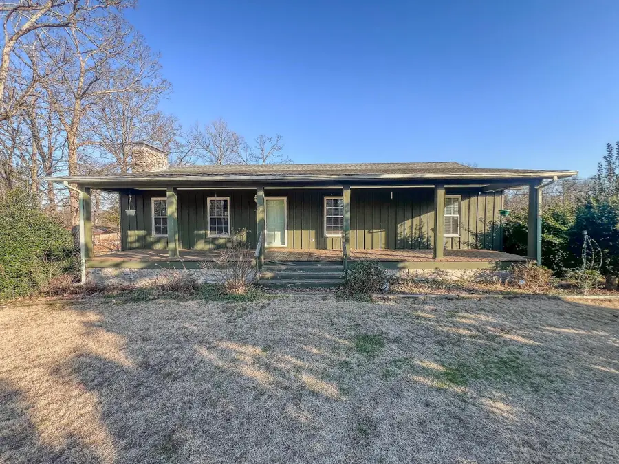 370 Serenity Dr, Savannah, TN 38372 - #2