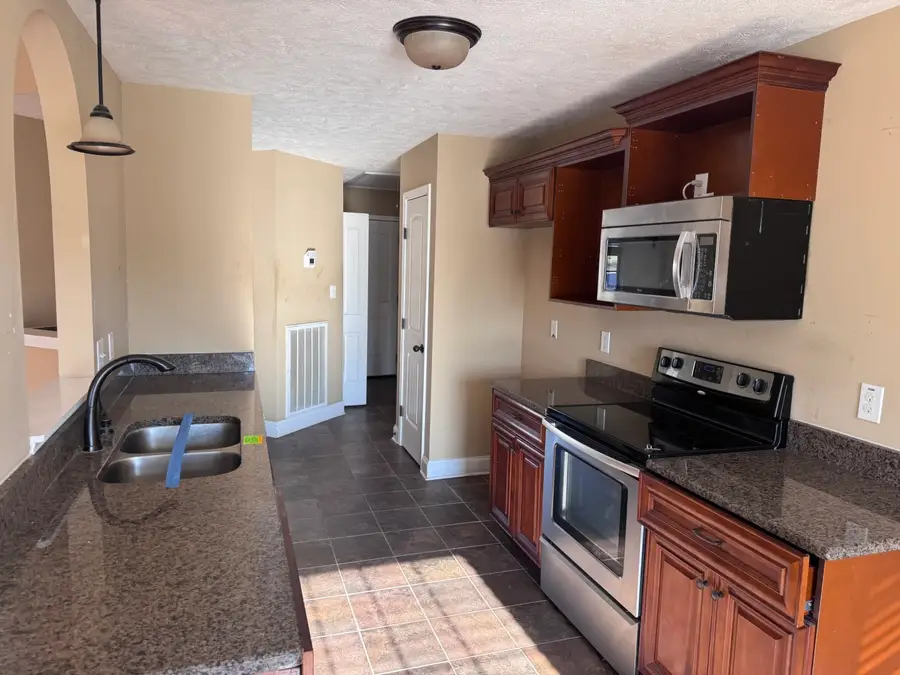 1586 Cobra Ln, Clarksville, TN 37042 - #3