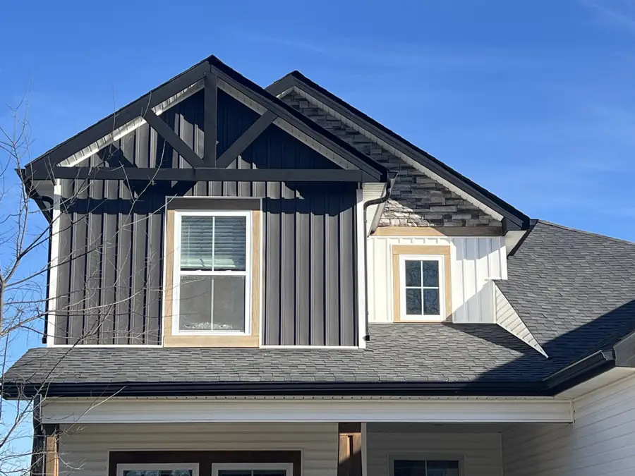 1055 Michaela Cir, Clarksville, TN 37043 - #2