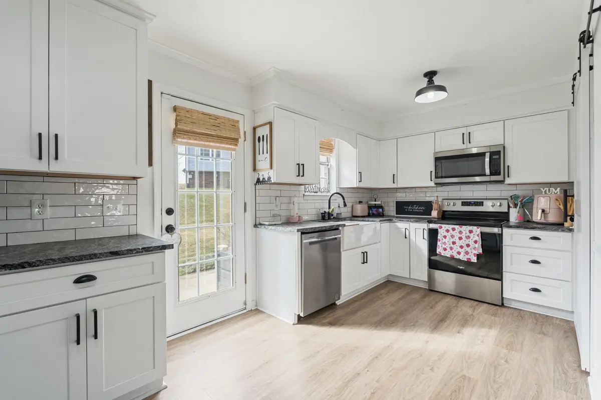 61 Rolling Meadows Dr, Goodlettsville, TN 37072 - #1