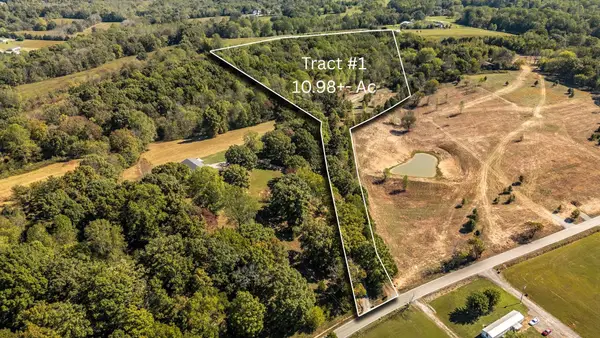 1 Rock Bridge Rd, Bethpage, TN 37022