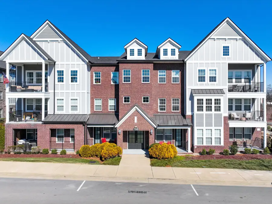 700 Vintage Green Ln #102, Franklin, TN 37064 - Image #2