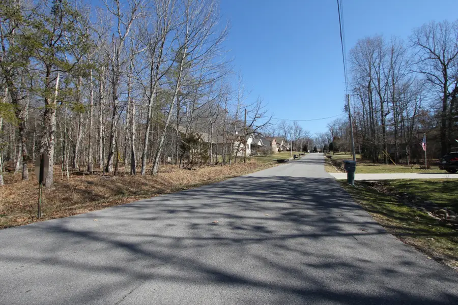 162 Exeter Dr, Crossville, TN 38558 - #3