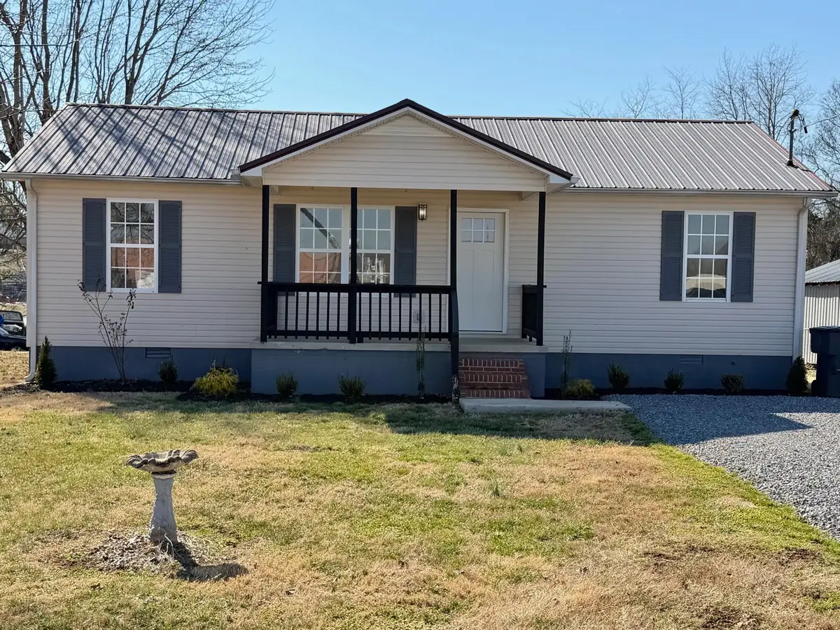 203 Bell St, McMinnville, TN 37110 - #1