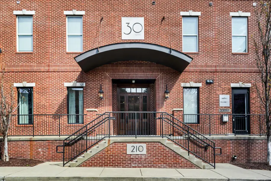 210 30th Ave N #403, Nashville, TN 37203 - Image #2