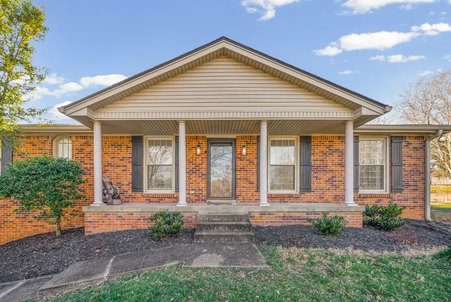 424 Rivermont Dr, Clarksville, TN 37043 - #2