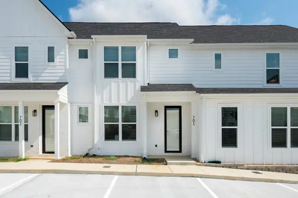 701 Laura Ward Pl, Lebanon, TN 37087