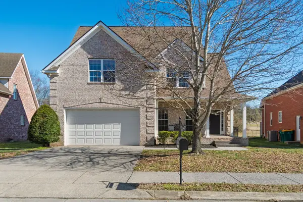 3013 Honeysuckle Dr, Spring Hill, TN 37174