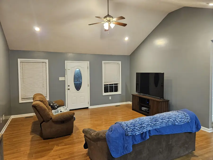 313 Pardo Dr, Lewisburg, TN 37091 - #3