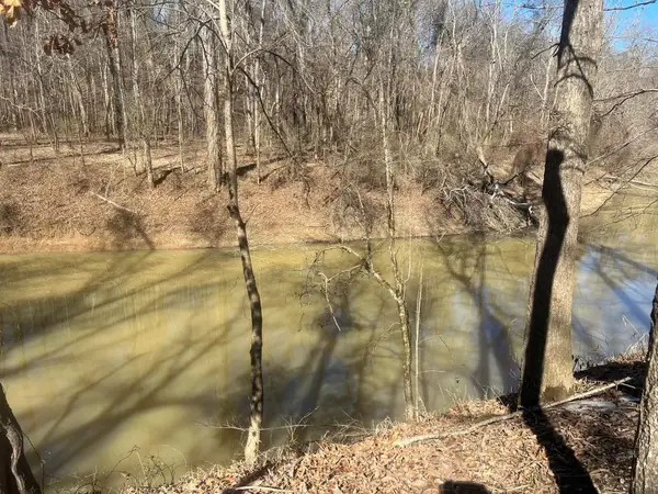 36 Towboat Ln, Adamsville, TN 38310