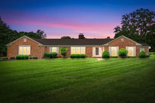 230 Fairway Ct, Hopkinsville, KY 42240