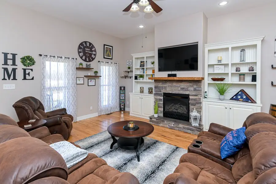 182 Old Camargo Rd, Fayetteville, TN 37334 - #3