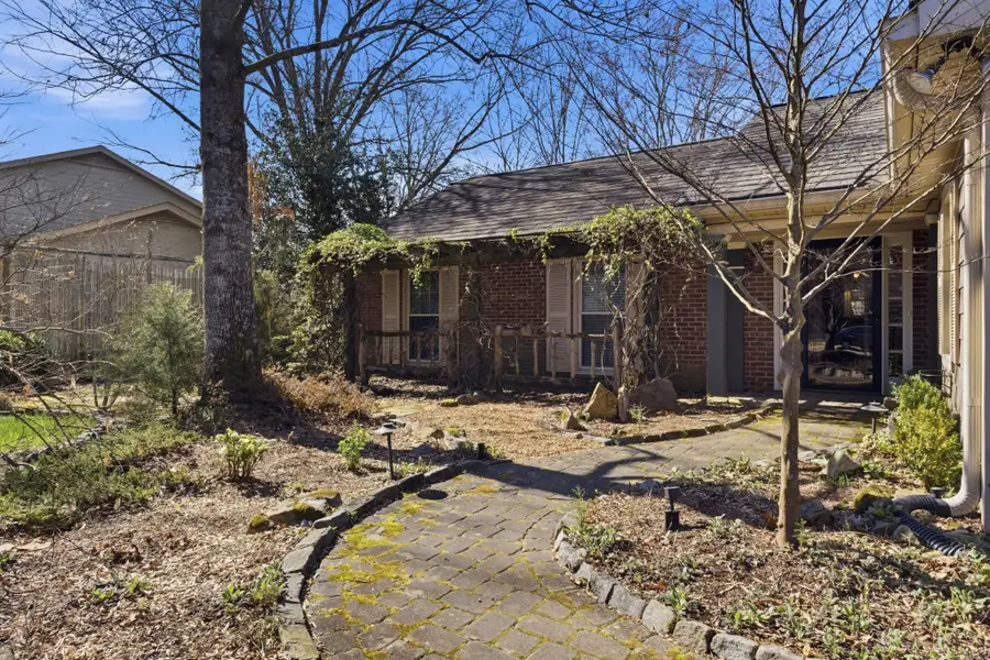 1015 Boxwood Dr, Franklin, TN 37069 - #3