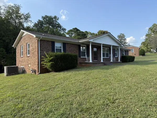 605 Crestland Dr, Columbia, TN 38401