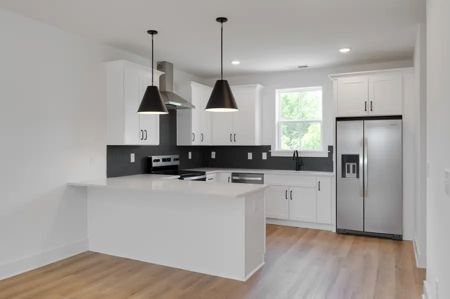 3318 Conviser Dr, Nashville, TN 37207 - #2