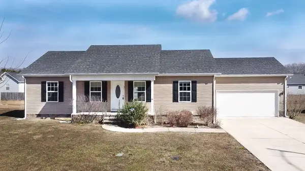 271 Williamsburg Cir, Tullahoma, TN 37388