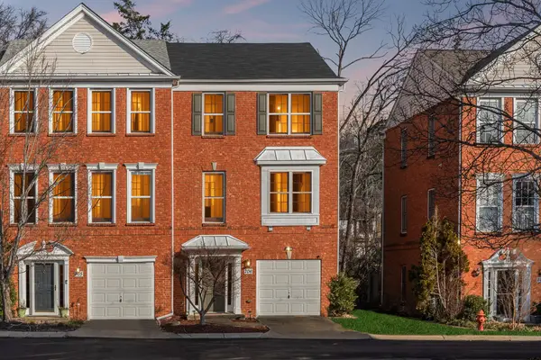 7252 Hwy 70 S #706, Nashville, TN 37221