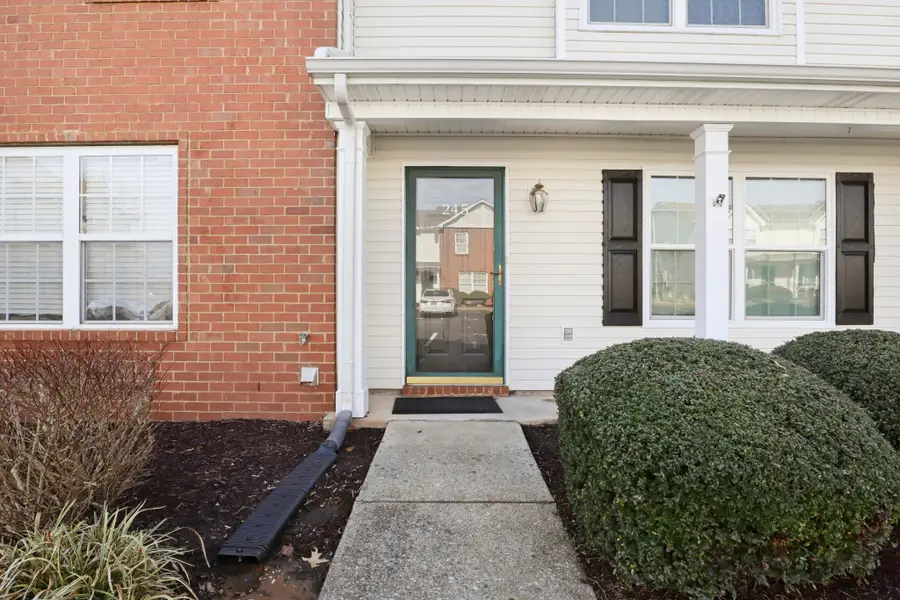245 Shoshone Pl, Murfreesboro, TN 37128 - #2
