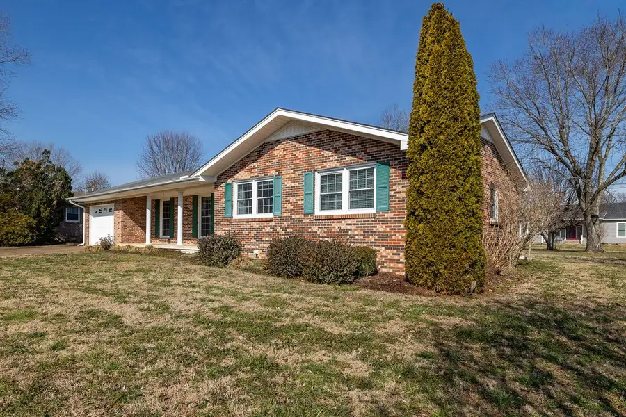 714 7th St, Lawrenceburg, TN 38464 - #2