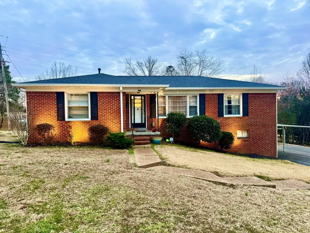 147 Berry St, Camden, TN 38320 - #1