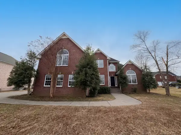 102 Riverbirch Ln, Hendersonville, TN 37075