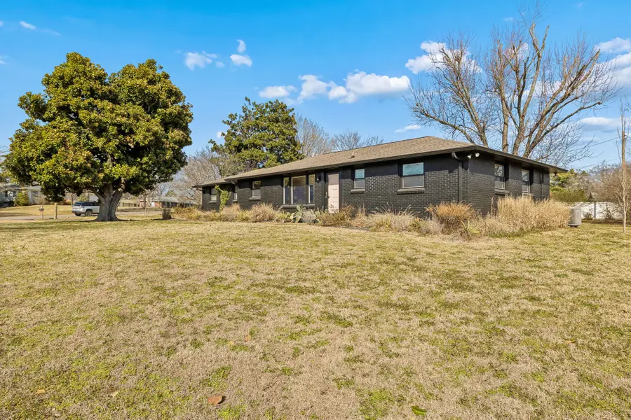 659 Devon Dr, Nashville, TN 37220 - #3