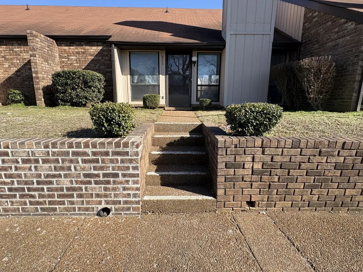 816 Old Coach Pl, Hermitage, TN 37076 - #1