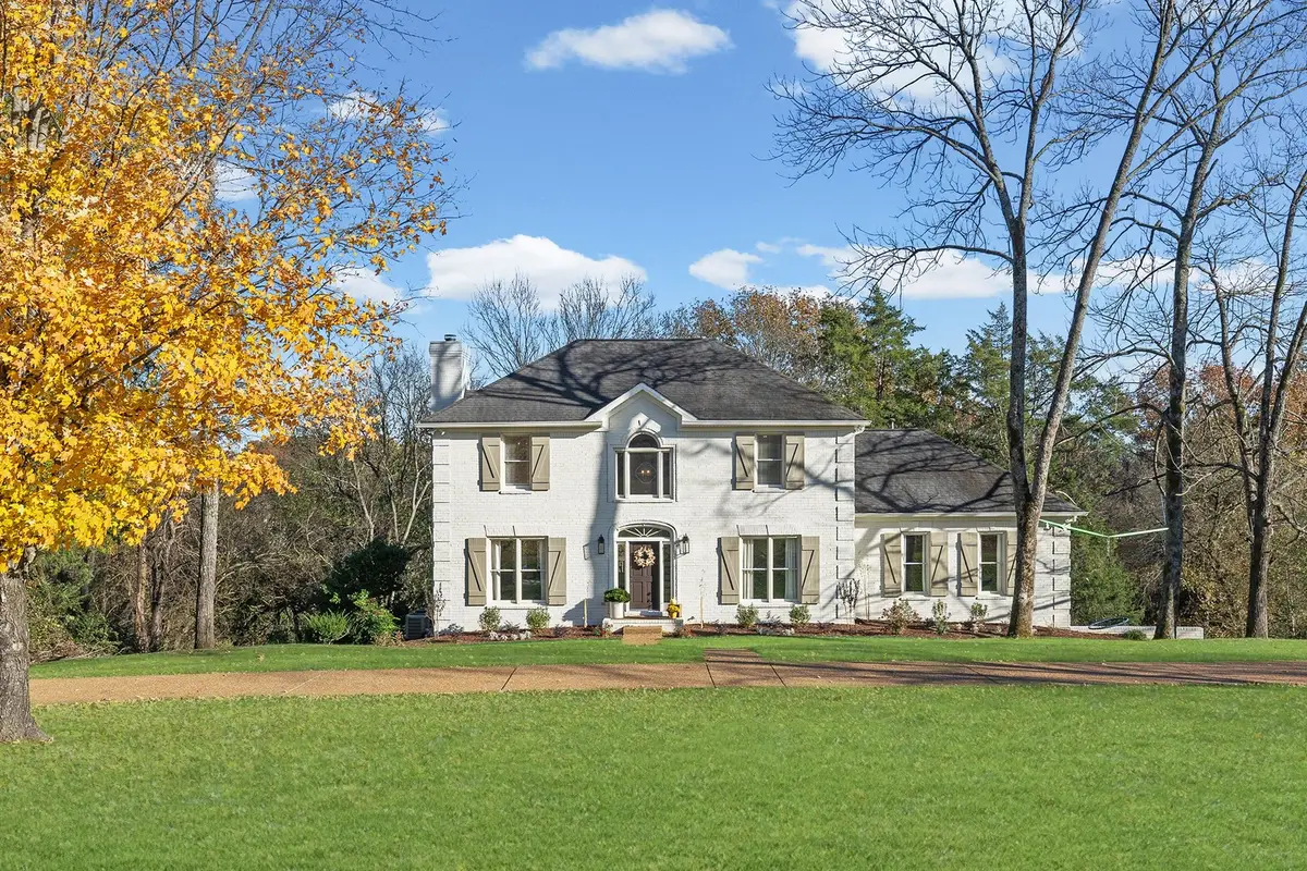 1351 Holly Hill Dr, Franklin, TN 37064 - #1