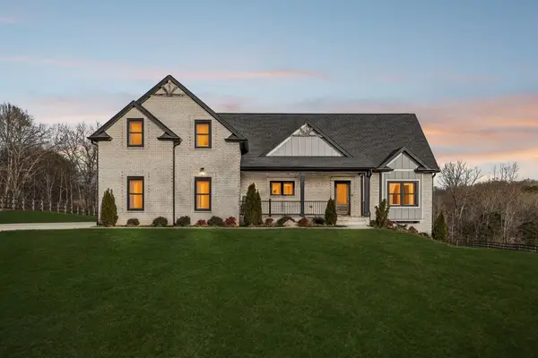 1005 Hickory Point Rd, Clarksville, TN 37043