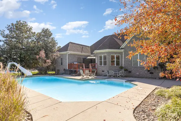 1036 Watkins Creek Dr, Franklin, TN 37067