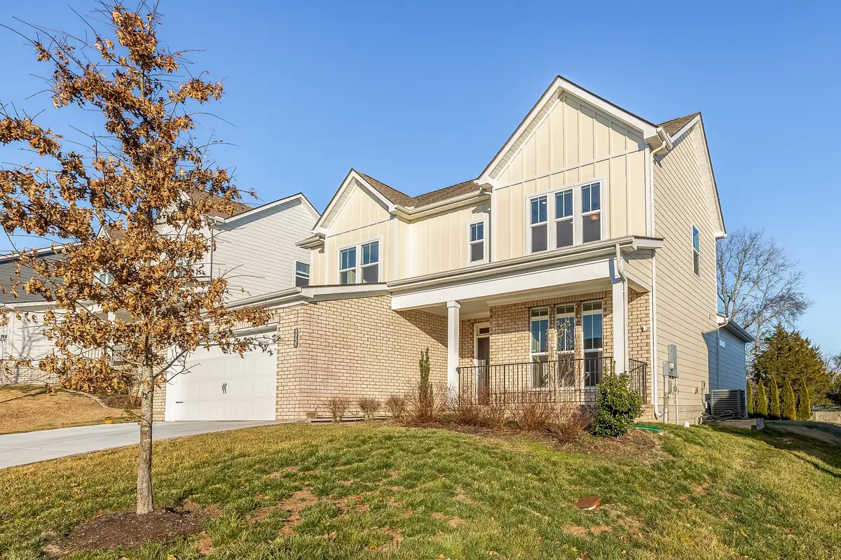 633 Castle Rd, Mount Juliet, TN 37122 - #1