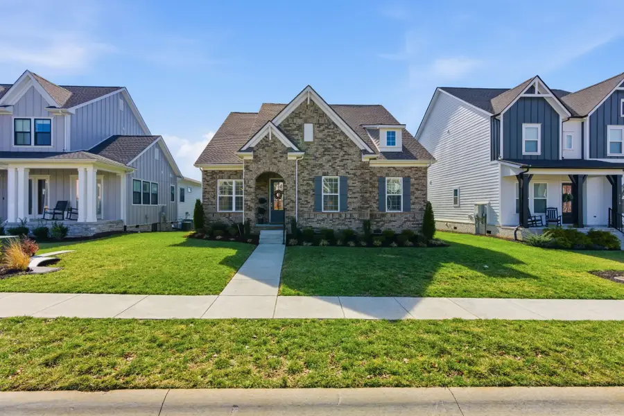 2215 Broadway St, Nolensville, TN 37135 - #2