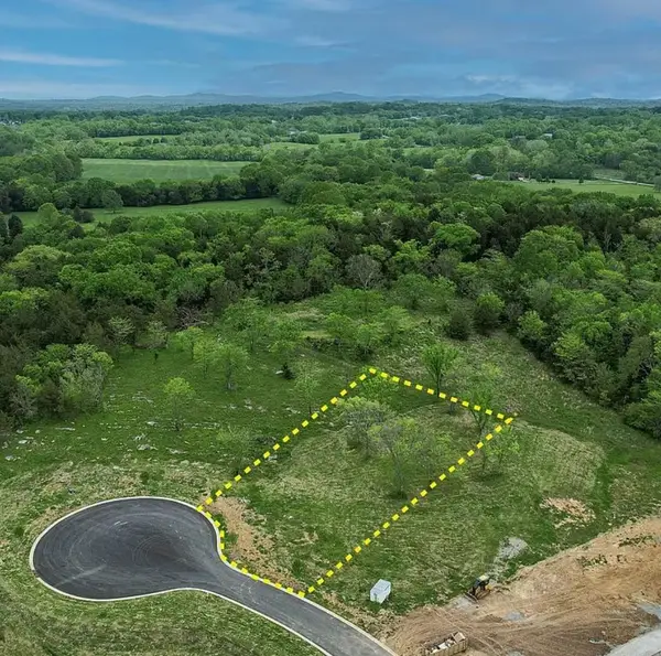 9439 Thatchbay Court, College Grove, TN 37046