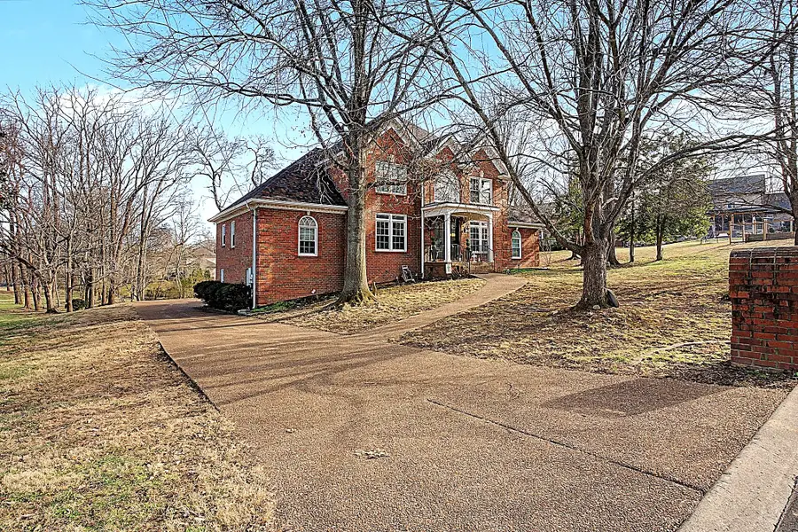 102 Saltwood Pl, Hendersonville, TN 37075 - #2